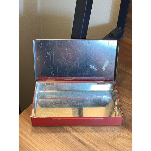 Vintage Hoffmann Swiss Made Candy Tin – Children Illustration, Red Metal Box - Picture 8 of 8